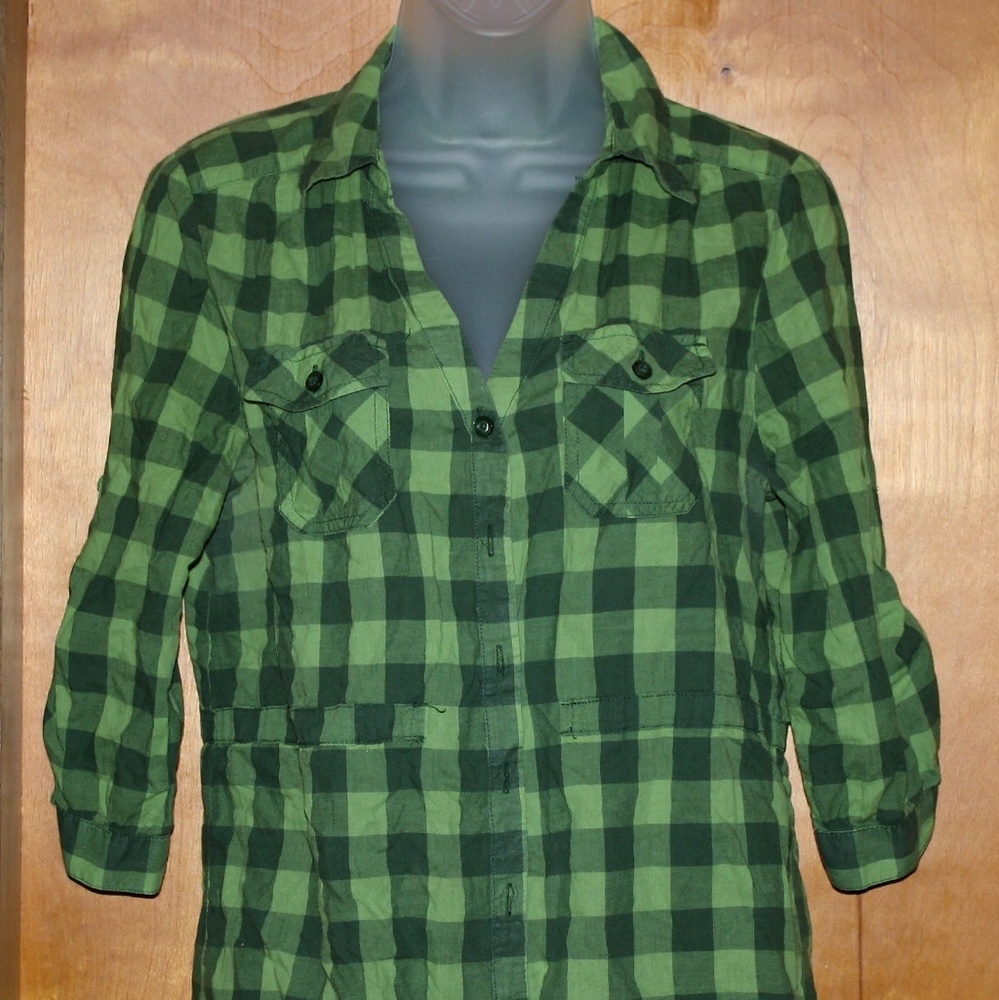 Juniors long sleeve button down shirt
